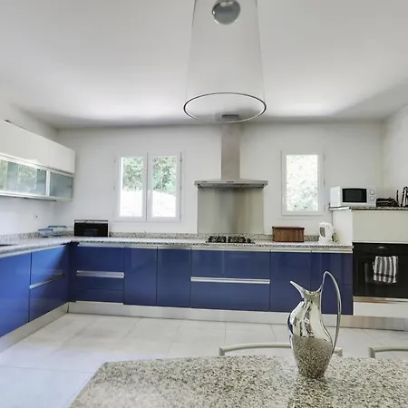 House With A Pool Near Saint-paul-de-vence * Cagnes-sur-Mer