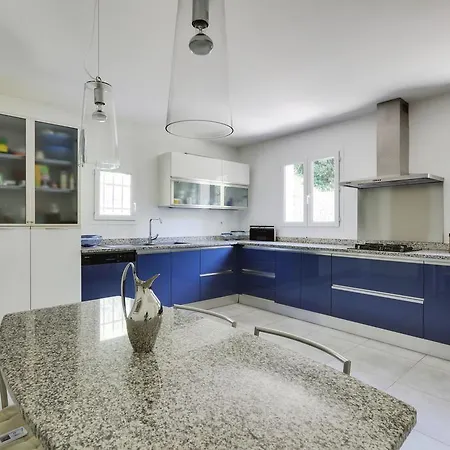 House With A Pool Near Saint-paul-de-vence Villa Cagnes-sur-Mer